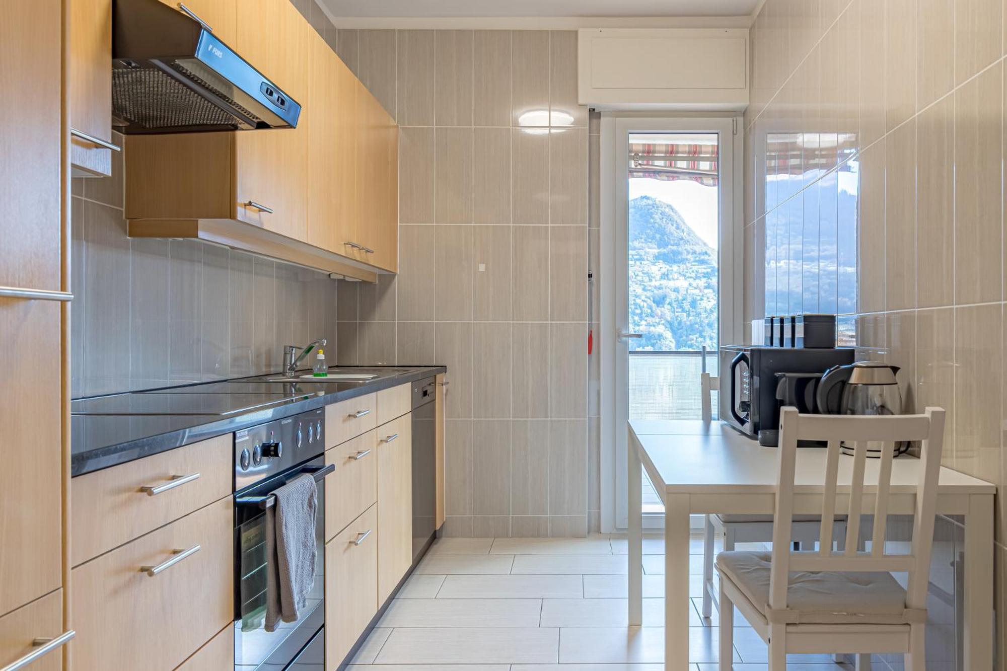 Imperial Of Lugano 4 With A Lake View Behind The Station And 10 Min From The Lake 아파트 외부 사진