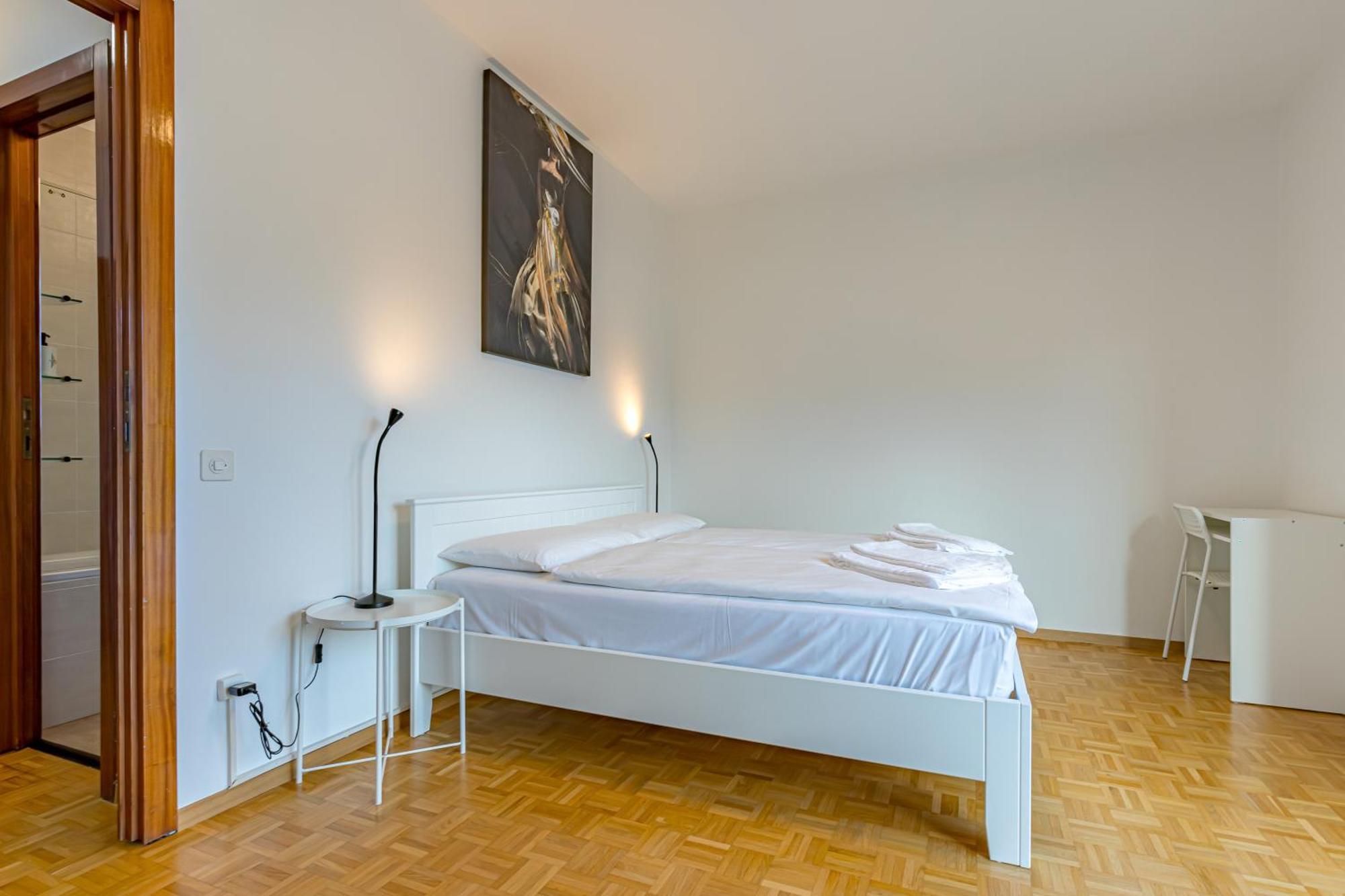 Imperial Of Lugano 4 With A Lake View Behind The Station And 10 Min From The Lake 아파트 외부 사진