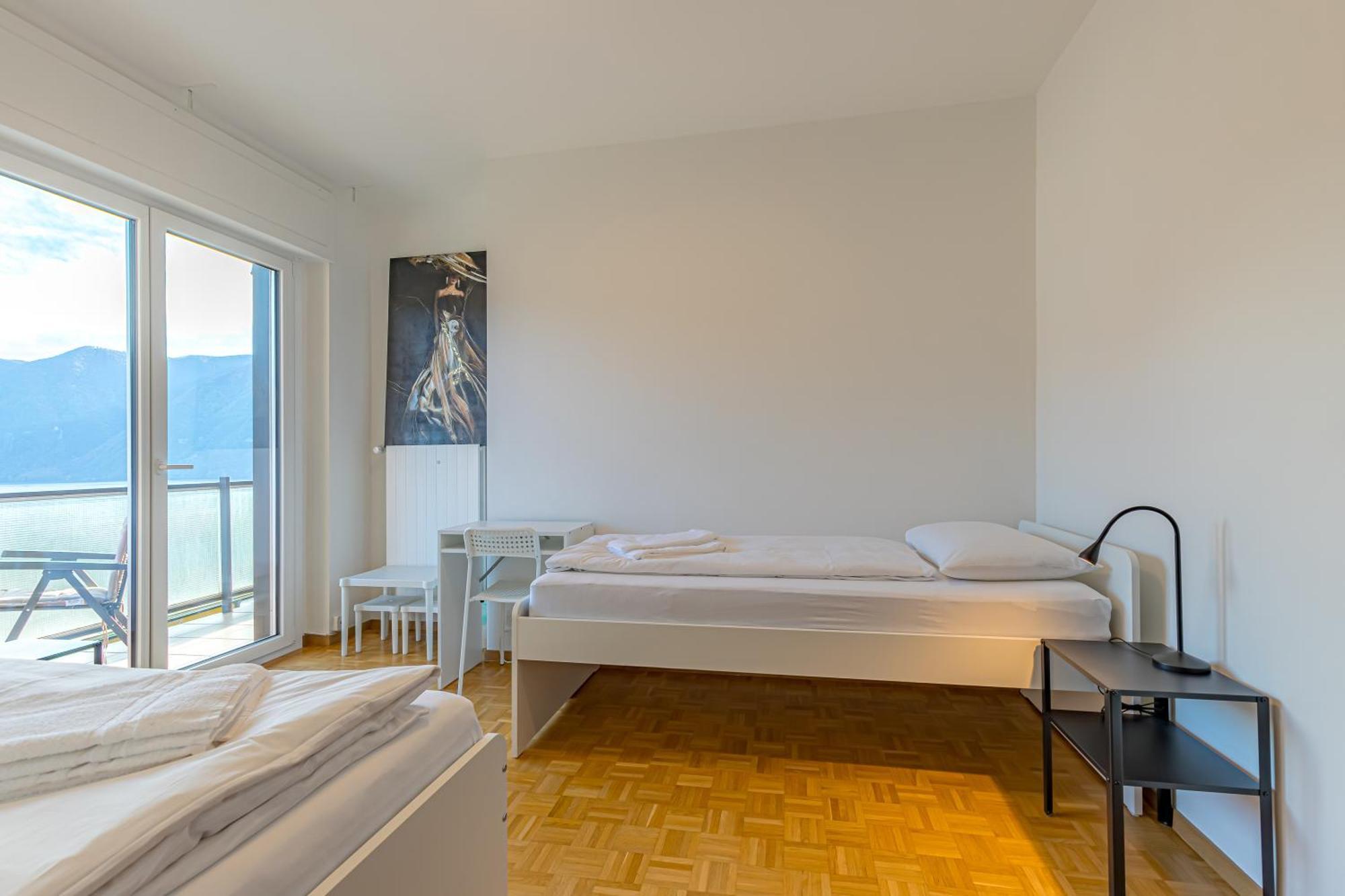 Imperial Of Lugano 4 With A Lake View Behind The Station And 10 Min From The Lake 아파트 외부 사진